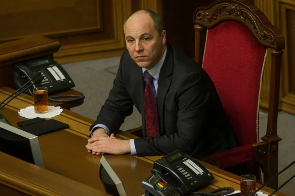 Foto colorida do ex-presidente do Parlamento da Ucrânia Andriy Parubiy - Metrópoles