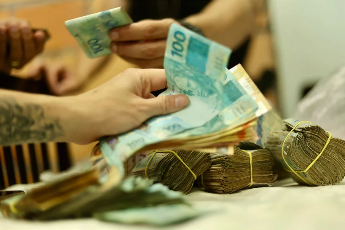 Os principais alvos da operação são grupos empresariais que movimentaram cerca de R$ 1 bilhão nos últimos quatro anos Os principais alvos da operação são grupos empresariais que movimentaram cerca de R$ 1 bilhão nos últimos quatro anos