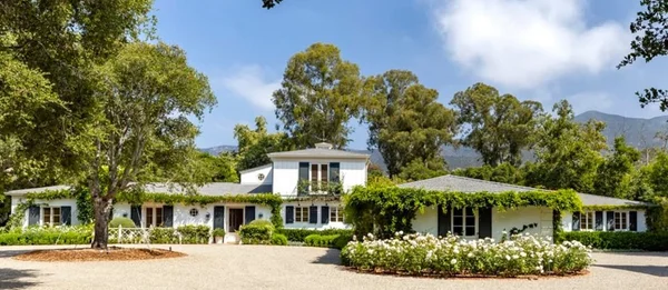 Drew Barrymore coloca mansão na Califórnia à venda por R$ 40 milhões