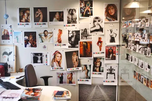 <i>Strike a pose!</i> Veja como funciona a redação da Vogue Brasil