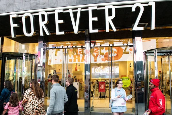Forever 21 envia barras de proteína em encomendas de roupas plus size
