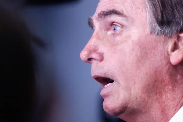 Aloysio Nunes critica Bolsonaro em rádio e deputado rebate comentários