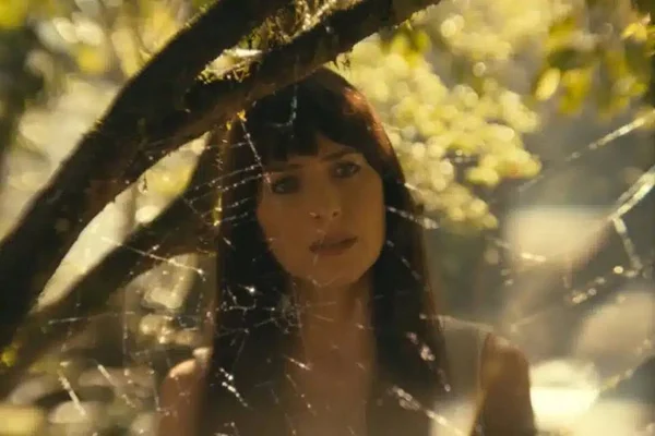 Foto colorida do filme Madame Teia - Metrópoles