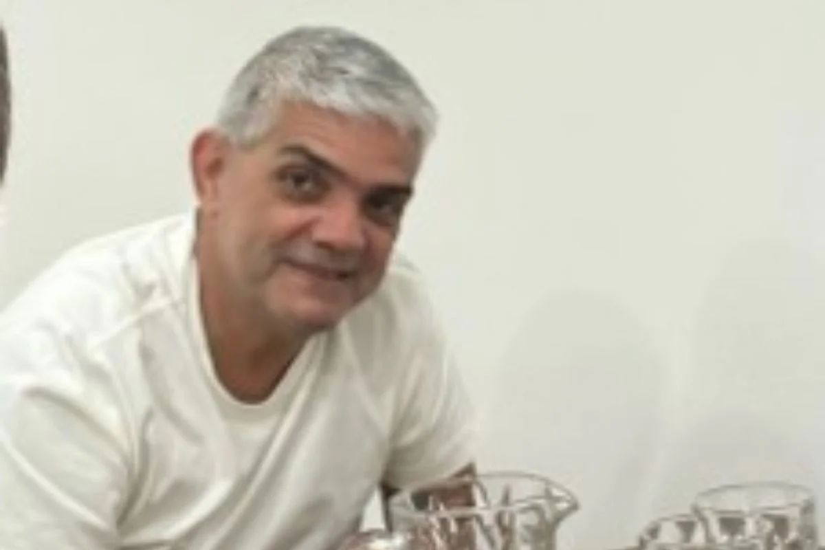 Anderson dos Santos Moreira, conhecido como Zoião, foi asssessor de Cristiano Girão, ex-vereador acusado de chefiar milícia na Zona Sudoeste do Rio de Janeiro Anderson dos Santos Moreira, conhecido como Zoião, foi asssessor de Cristiano Girão, ex-vereador acusado de chefiar milícia na Zona Sudoeste do Rio de Janeiro