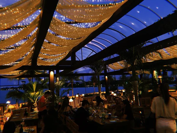 Hallowine: Wine Garden promove noites de Halloween temáticas