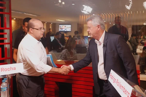 Buritizáveis versão pistola: veja troca de farpas no debate Metrópoles