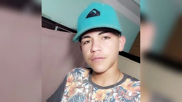 imagem colorida jovem