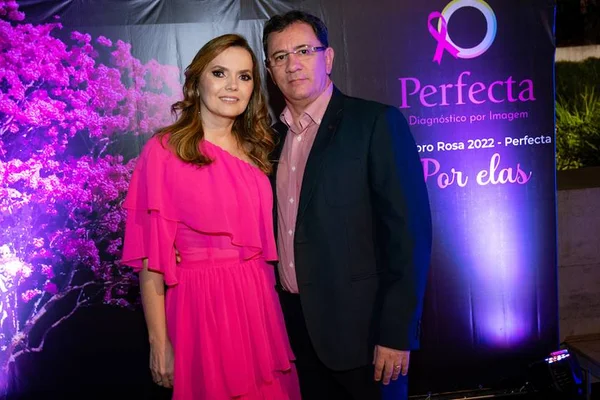 Clínica Perfecta orquestra evento em prol do Outubro Rosa