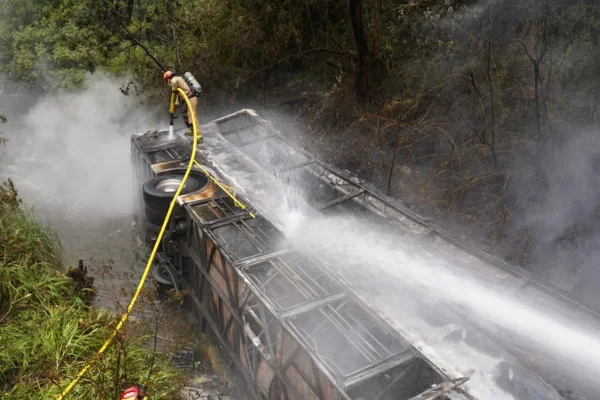 Acidente com ônibus no Equador deixa ao menos 11 mortos