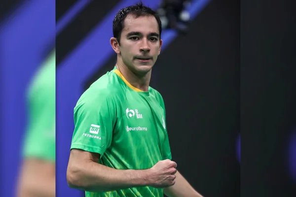 Calderano vence Uda e é finalista do Contender de São José dos Campos