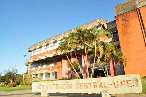 Ufes
