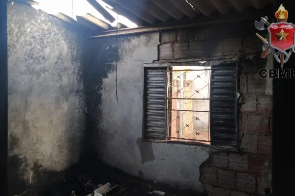 Em ato heroico, menina de 7 anos salva de incêndio irmãos e avô no DF