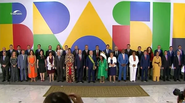 No “aplaudidômetro”, os petistas escolhem seus ministros preferidos
