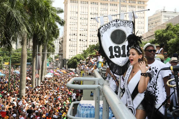 Rio planeja 40 dias de Carnaval de rua a partir de janeiro