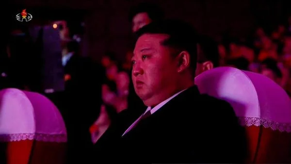 Imagem colorida mostra Kim Jong-un - Metrópoles