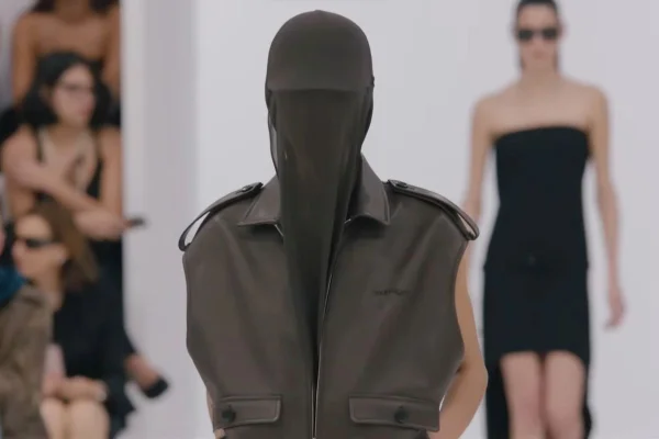 Desfile da coleção primavera/verão 2026 da Courrèges - Metrópoles