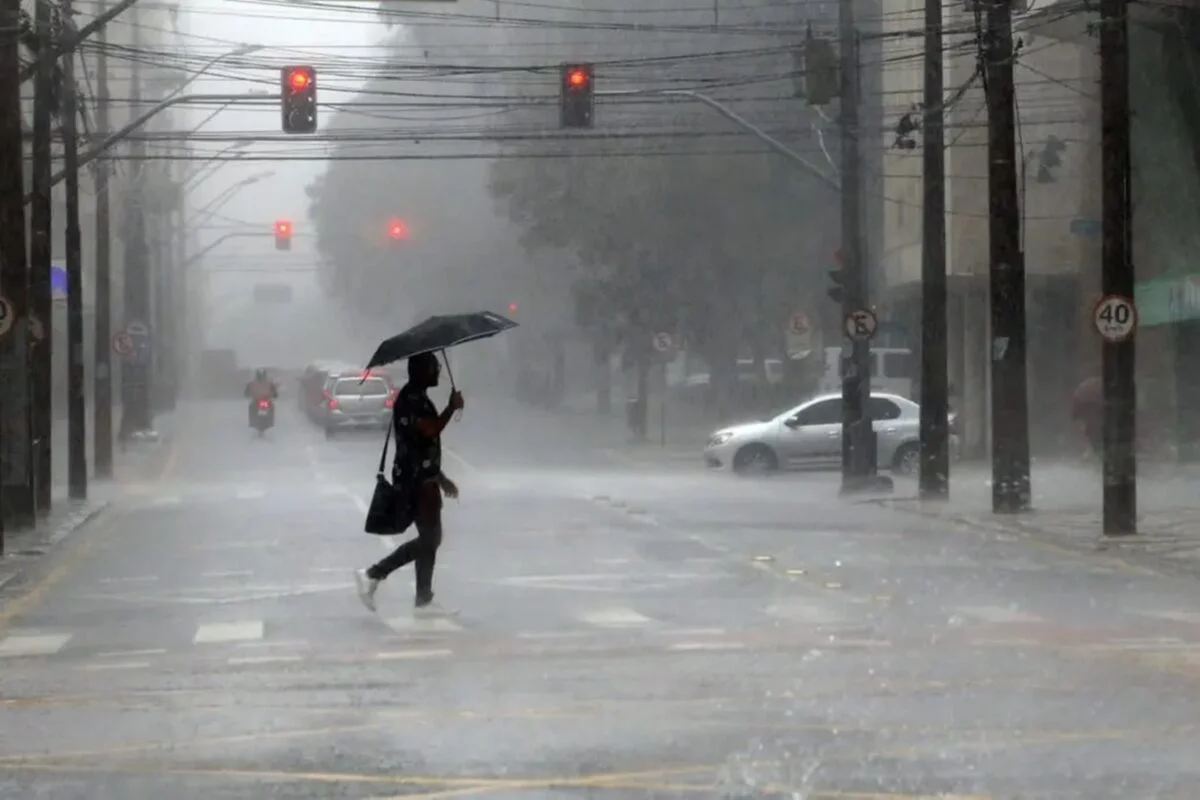 Instituto Nacional de Meteorologia (Inmet) emitiu alertas de chuvas intensas - Publicado primeiro em GMC Online » Inmet emite alertas de chuvas intensas para Maringá e outras 229 cidades do Paraná Instituto Nacional de Meteorologia (Inmet) emitiu alertas de chuvas intensas - Publicado primeiro em GMC Online » Inmet emite alertas de chuvas intensas para Maringá e outras 229 cidades do Paraná