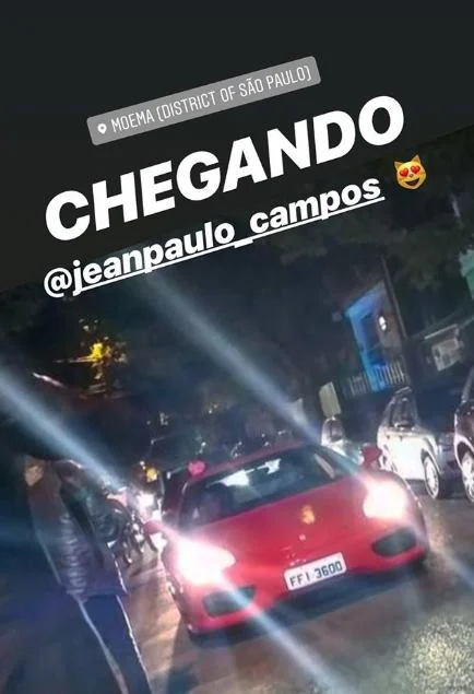 E chegou na festa em uma Ferrari E chegou na festa em uma Ferrari