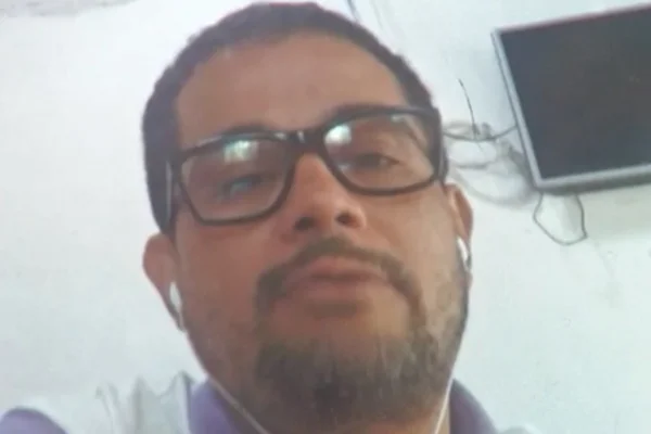 Taxista Maxwilsson Oliveira diz que sofreu golpe do Pix com promessa de falso emprego, em Goiânia, Goiás