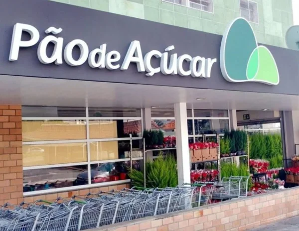 imagem colorida fachada supermercado pao de acucar - Metrópoles