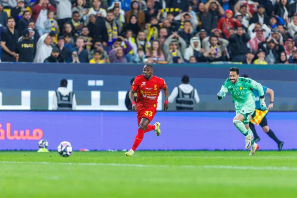 Goleiro do Al Nassr falha no Campeonato Saudita