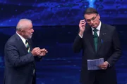 Há 4 anos, Lula debatia com Bolsonaro pai na Band; relembre destaques - imagem 2 Há 4 anos, Lula debatia com Bolsonaro pai na Band; relembre destaques - imagem 2