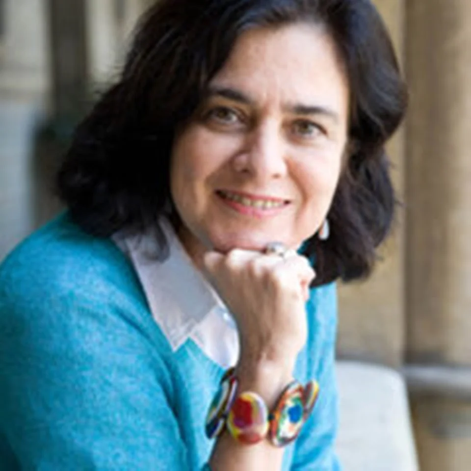 Nísia Trindade Lima é presidente da Fundação Oswaldo Cruz (Fiocruz), onde tem subido nas fileiras desde 1987. Ela é a primeira mulher a ocupar esse cargo em 120 anos. As suas contribuições ao longo da sua carreira são bem consideradas na saúde, investigação, e ciência Nísia Trindade Lima é presidente da Fundação Oswaldo Cruz (Fiocruz), onde tem subido nas fileiras desde 1987. Ela é a primeira mulher a ocupar esse cargo em 120 anos. As suas contribuições ao longo da sua carreira são bem consideradas na saúde, investigação, e ciência