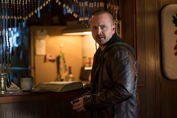 Foto colorida de Aaron Paul - Metrópoles