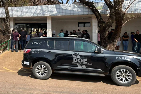 Amigos e parentes se despedem de delegado morto a tiros: “Era exemplo”