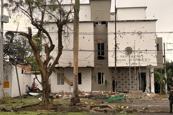 Delegacia de Los Patios sofreu atentado