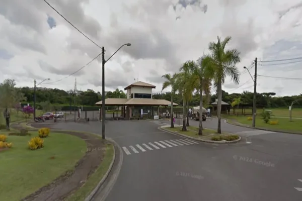 Imagem colorida da fachada do Alphaville 2 Salvador - Metrópoles