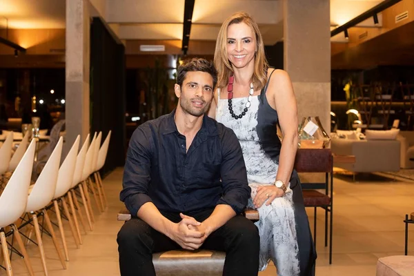 Arquiteto Samuel Lamas lança linha de móveis em noite com palestra