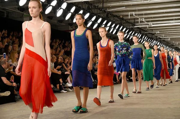 Hugo Boss repagina loja em Brasília e lança novidades