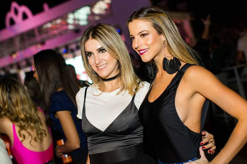 Camila Guesine e Gabriela Dechiqui Camila Guesine e Gabriela Dechiqui