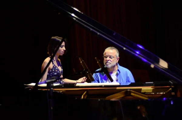 Pianista de Brasília, José Cabrera lança 1º DVD em show nesta sexta