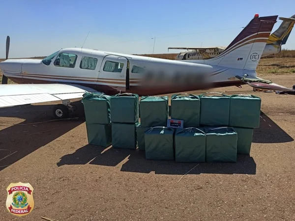 PF apreende 1 tonelada de cocaína sendo transportada para fora do país