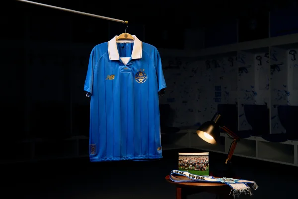 Grêmio lança terceira camisa