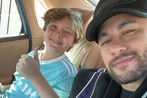 Filho de Neymar, Davi Lucca celebra estreia do pai na Copa e prevê gol: "Vai sair" - Metrópoles