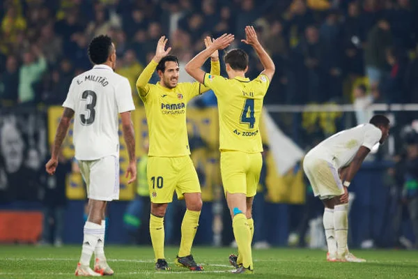 Pela primeira vez na história, o Real entrou em campo sem espanhóis