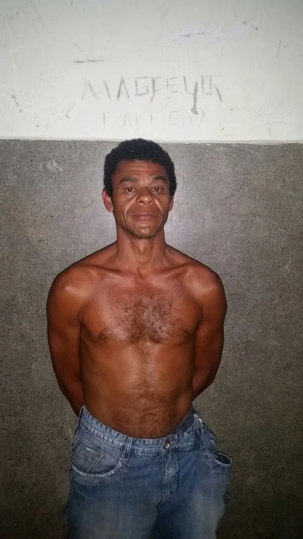 Polícia prende homem suspeito de cometer cinco homicídios