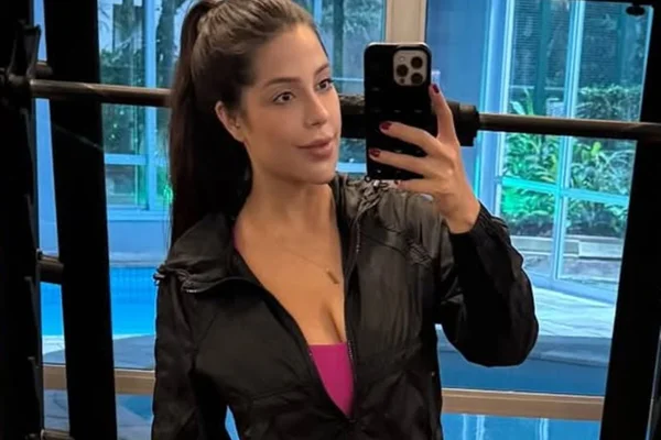 Grávida, Laís Caldas expõe ataque na web sobre seu corpo e reage - Metrópoles