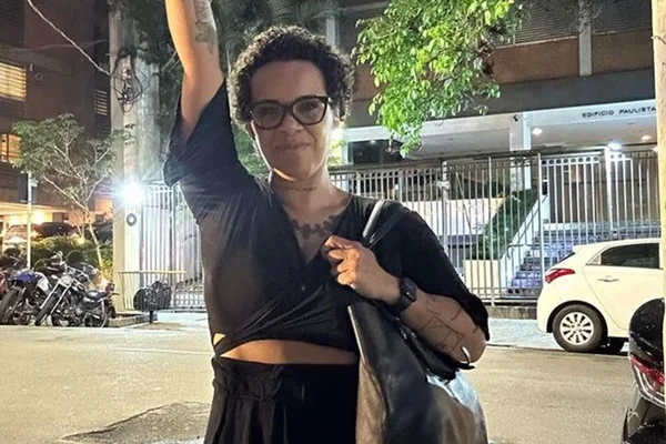 Influenciadora aconselha após acidente: "Usem cinto e calcinha nova" - Metrópoles