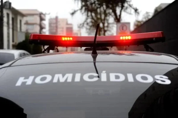 Imagem colorida de viatura da Polícia - Metrópoles