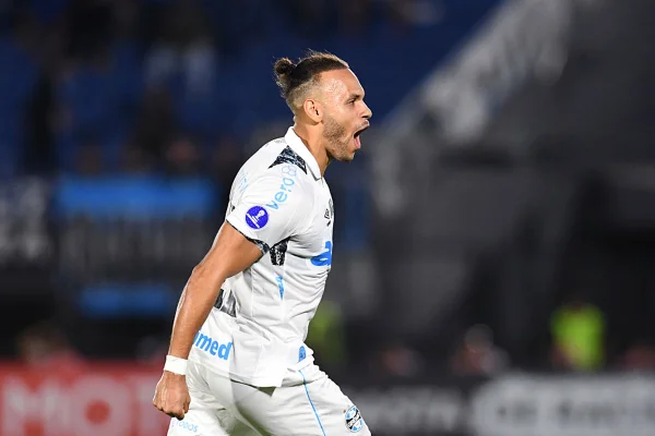 Imagem colorida de Martin Braithwaite - Metrópoles