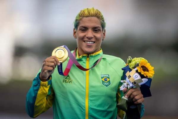 Ana Marcela ouro
