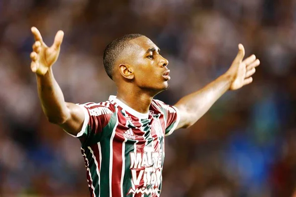Flu vence Tombense e classifica antecipadamente na Copa do Brasil