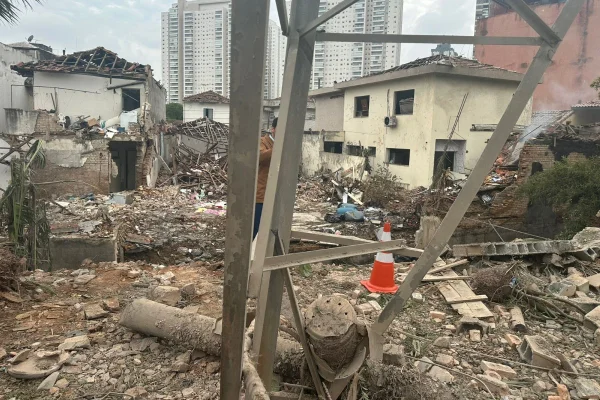 Rastro de destruição em imóvel que explodiu no Tatuapé - Metrópoles