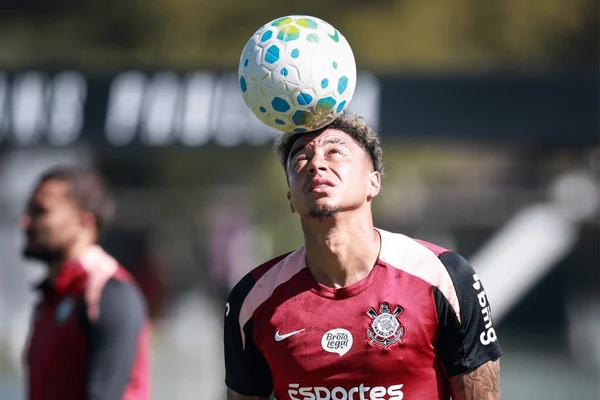 Jesse Lingard em treinamento no CT do Corinthians