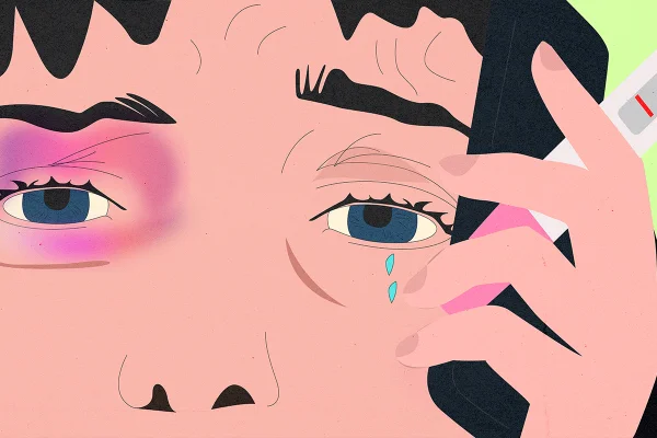 Ilustração sobre violência doméstica. Na imagem, uma mulher segura um telefone e um teste de gravidez, que mostra que ela sofreu um aborto - Metrópoles