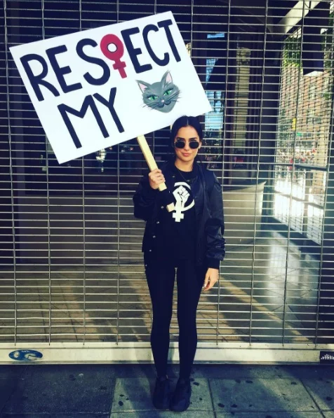 Kittens se preocupa com os direitos femininos: ela participou da Women’s March no começo do ano e dá aulas gratuitas de DJ para mulheres Kittens se preocupa com os direitos femininos: ela participou da Women’s March no começo do ano e dá aulas gratuitas de DJ para mulheres